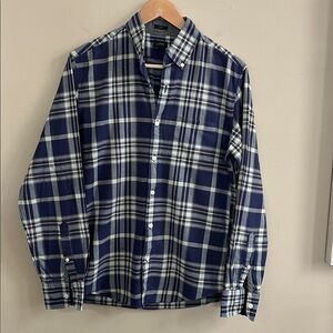 J Crew button down slim fit navy plaid shirt size medium
